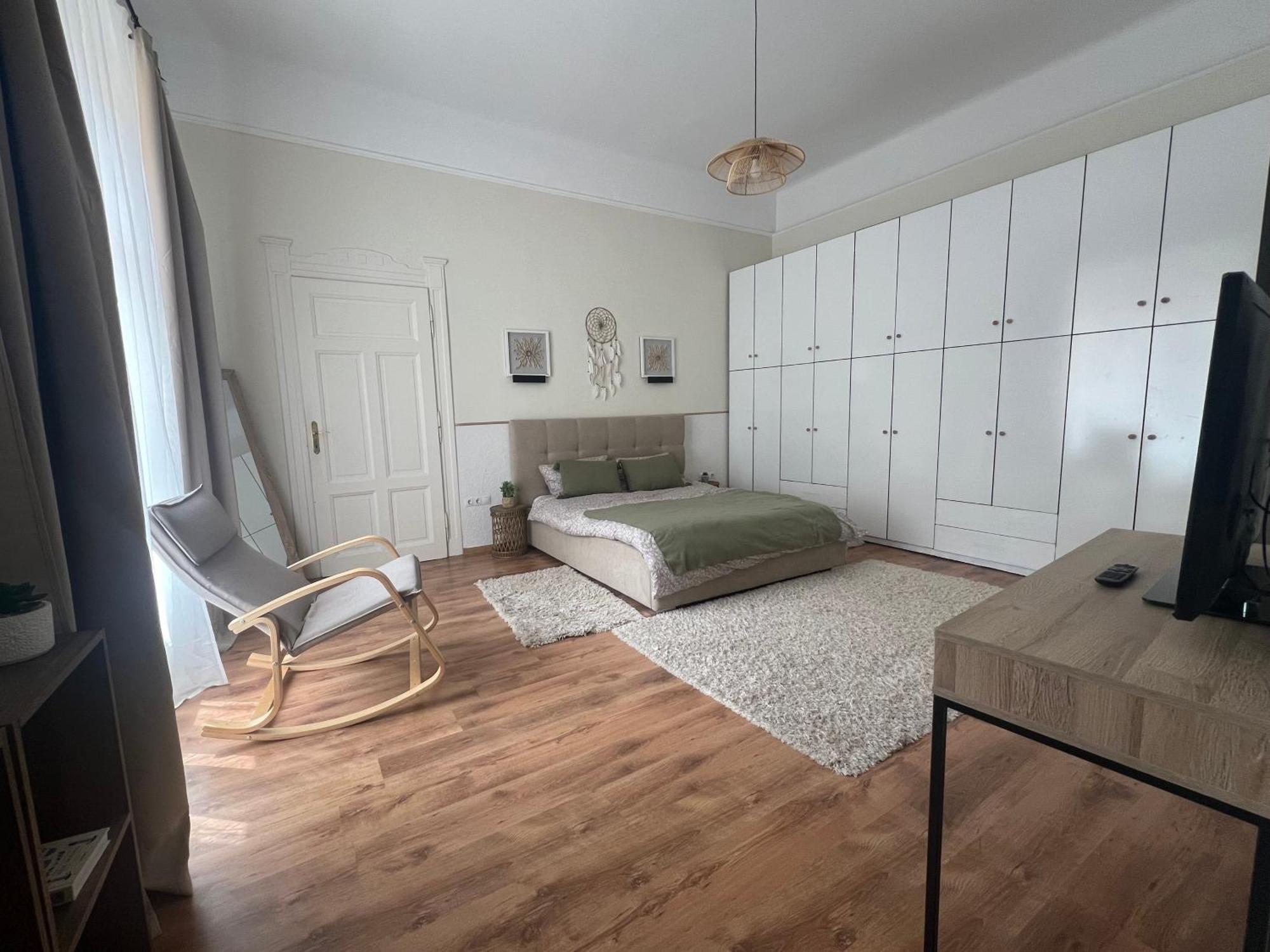 La Strada Central Apartament Oradea Exteriör bild